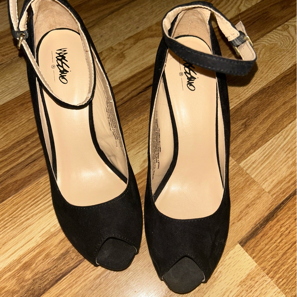 Black wedge heels open toe
